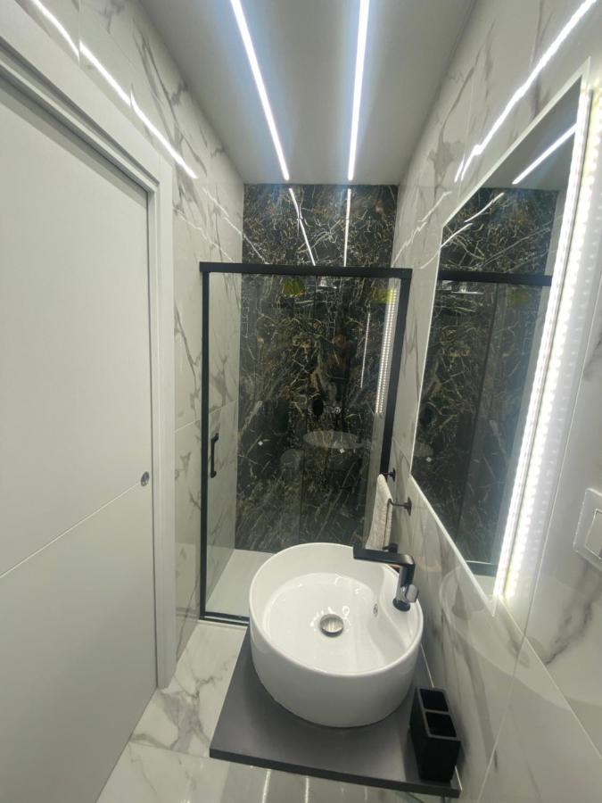 Zola Centro Bed & Breakfast Дзола Предоза Екстериор снимка