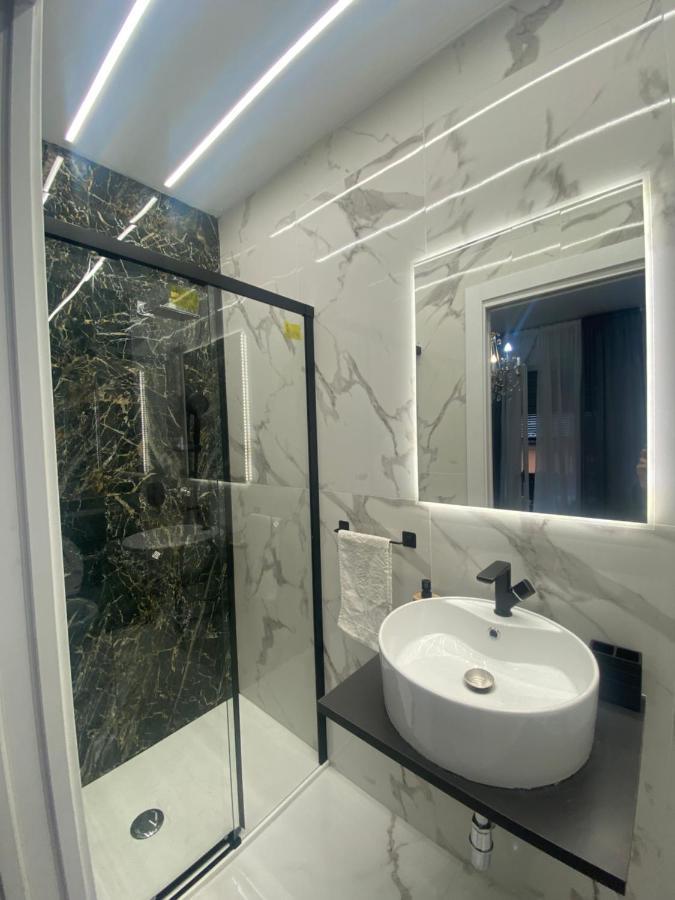Zola Centro Bed & Breakfast Дзола Предоза Екстериор снимка