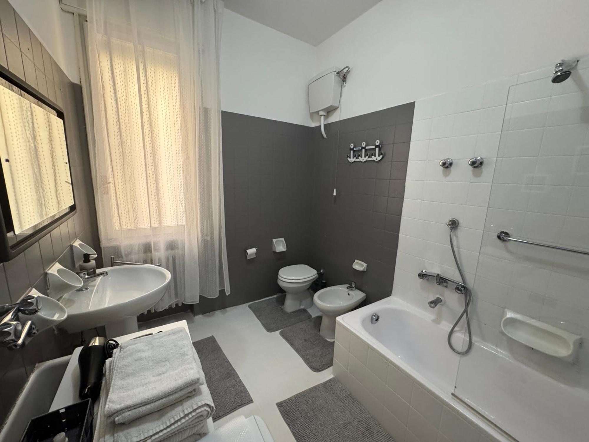 Zola Centro Bed & Breakfast Дзола Предоза Екстериор снимка